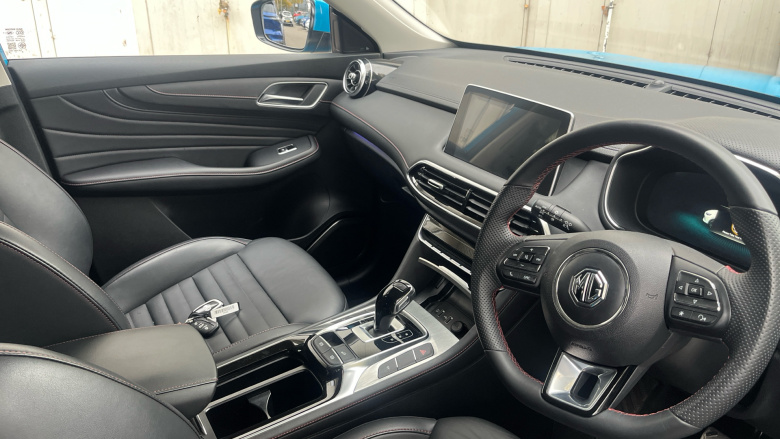 MG HS 1.5 T-GDI PHEV Trophy 5dr Auto Hatchback